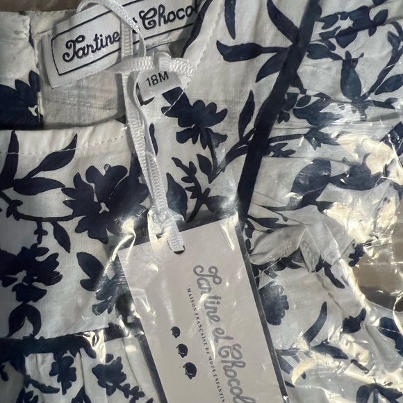 Tartine et Chocolat
Baby's Tresors De L'ete Dress
18 Months - Picture 3 of 4